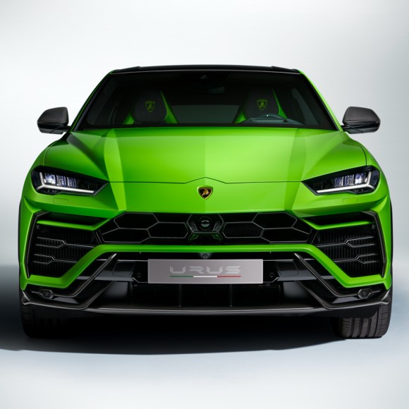 Lamborghini представляет новый дизайн Urus Pearl Capsule